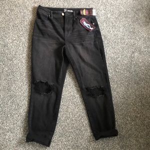 Black high rise Mom Jean